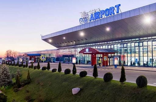 Россиянин пытался провести пневматический пистолет на рейс Кишинев-Москва
